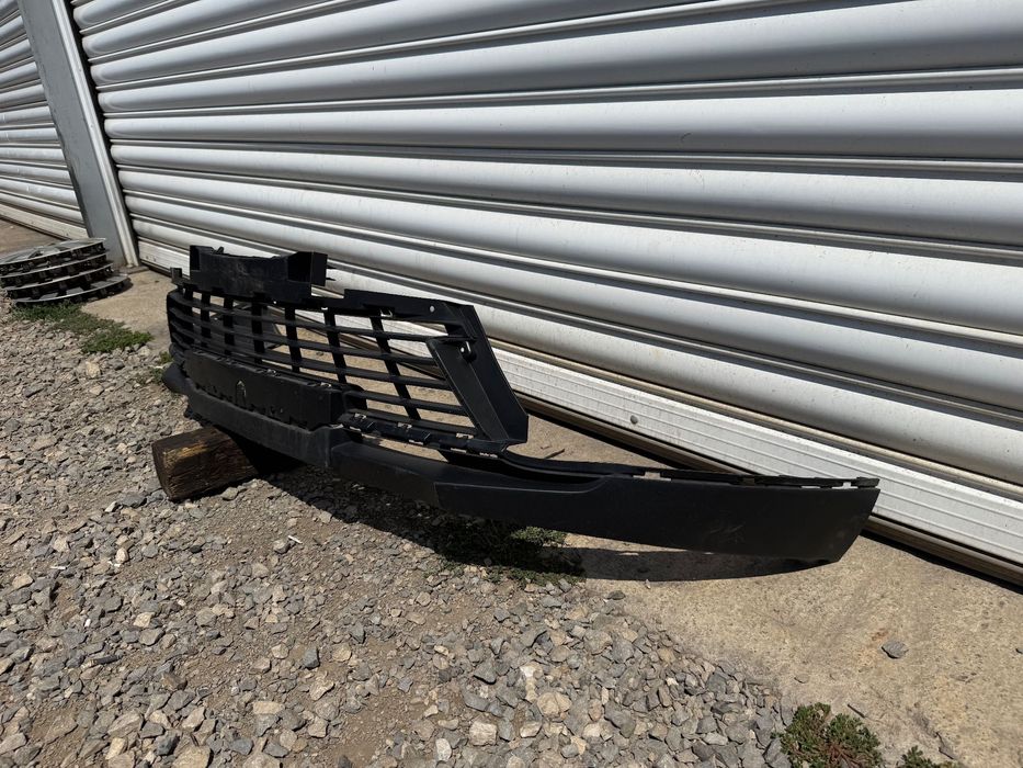 Решетка за Renault Scenic (2016-2020)