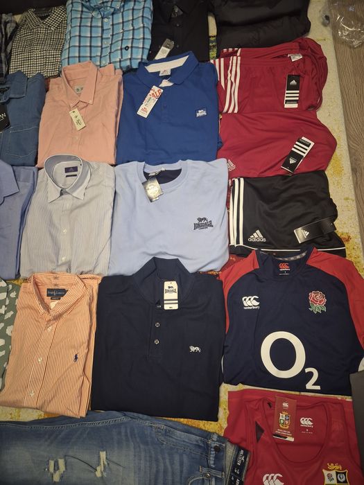 Tricouri/Cămăși/Blugi/Pantaloni/ Încălțări