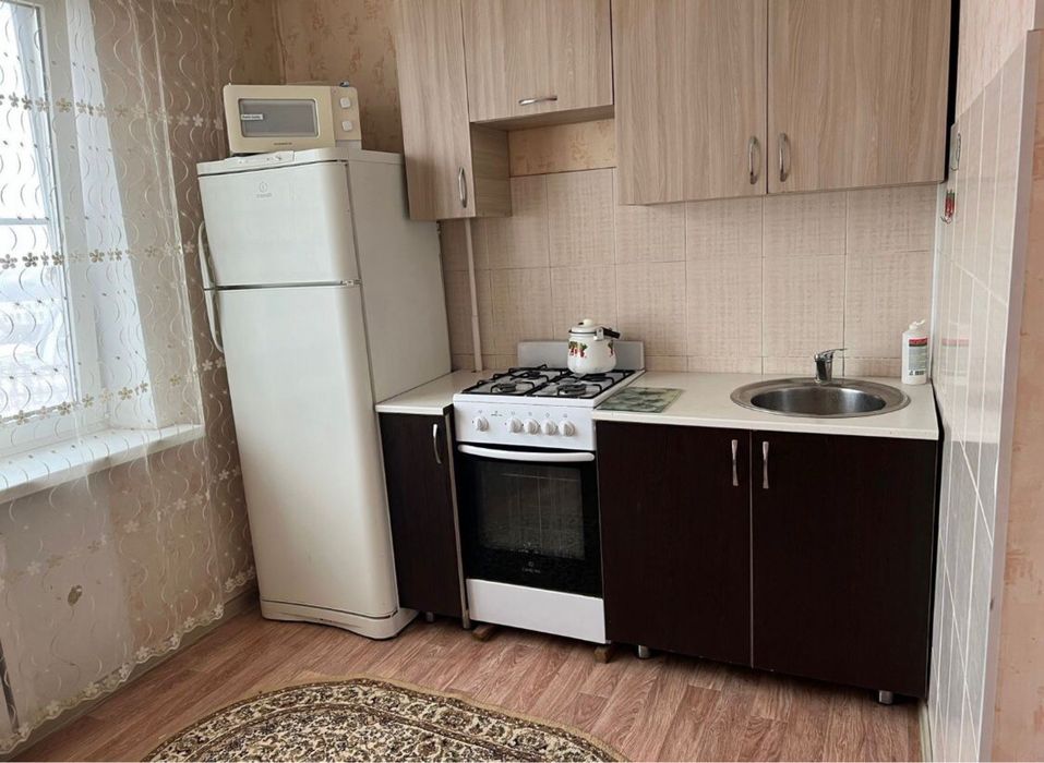 Привокзальный 1 ком квартира час 2500ночь 8000,10000