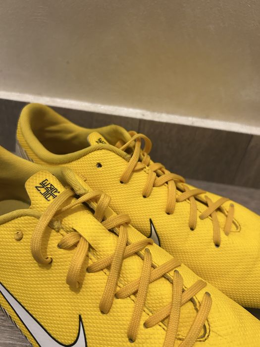 Бутонки Nike MERCURIAL VAPOR NEYMAR FG 38,5