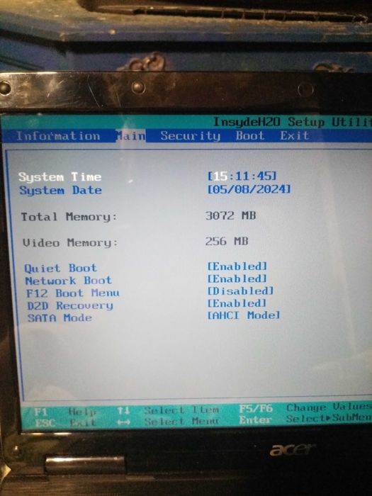 Лаптоп acer за прейнсталация