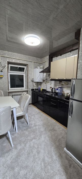 Сергели 5А 3 хона метро олдида аренда оилага янги мебеллар шароит бор