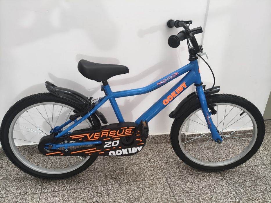 Ofer spre vanzare bicicleta NOU - NOUTA