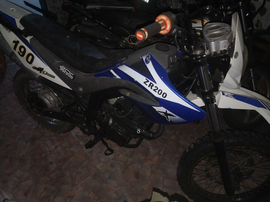 Эндуро FZ200 мот