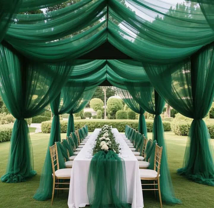 Fata(fete)de masa rotunda/Sali de Evenimente