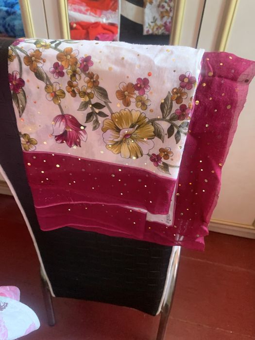 Платочки разные новые.