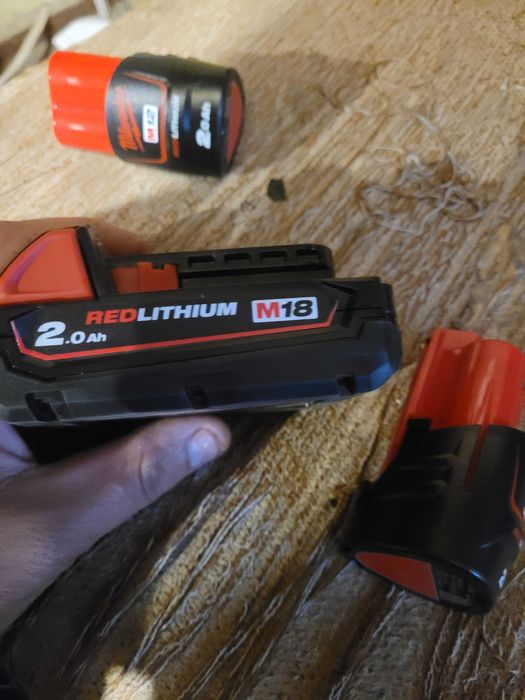 Батерии Milwauke M18 и 2бр M12