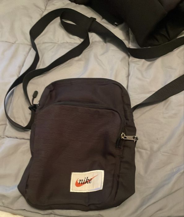 Чантичка на Nike
