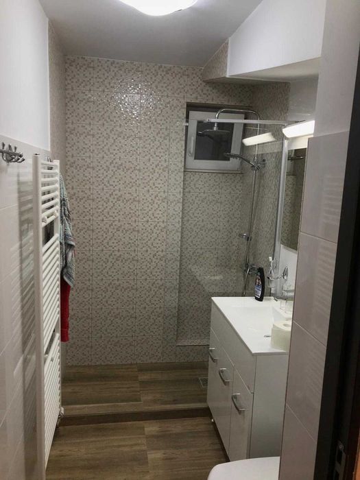 Inchiriez apartament Arad