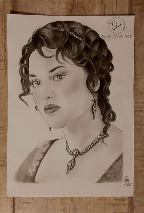 Portrete în creion - la comandă