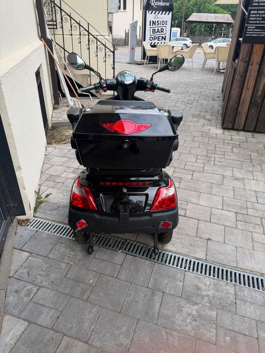 Vehicul Electric cu 4 Roti Smart Balance