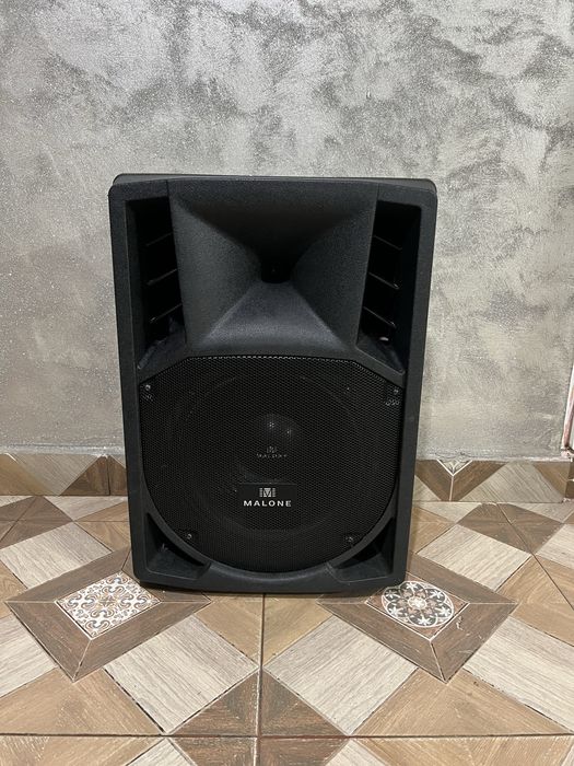 Vând boxa malone pe 12 inchi activa fac si schimb