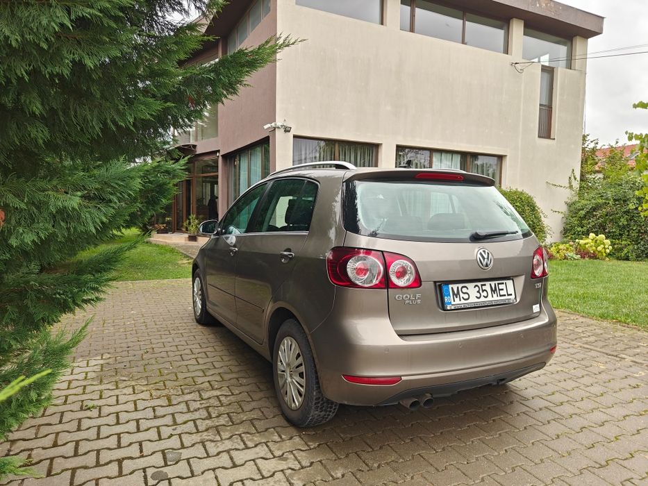 VW Golf Plus 1.4 TSI 122 CP AUTOMATĂ | Park Assist | Senzori | Scaune încălzite