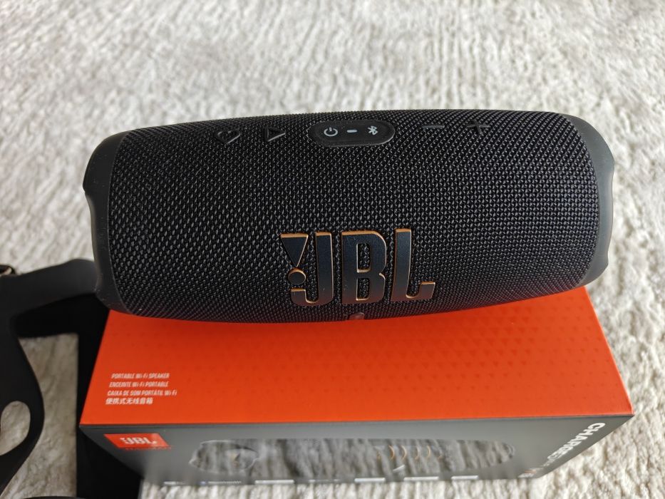 JBL Charge 5 Wi-Fi
