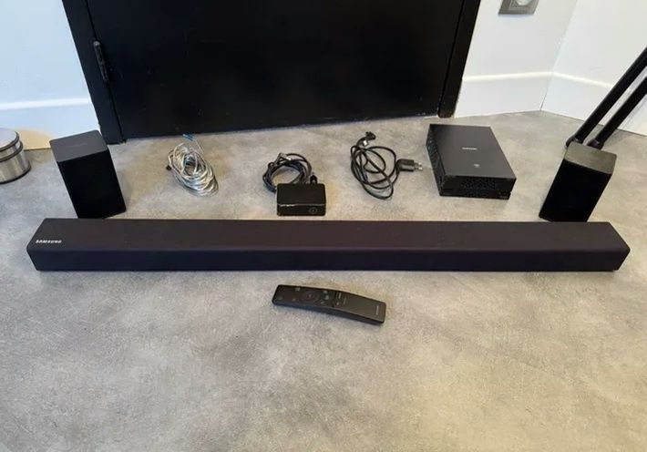 Soundbar 4.1 Samsung HW-R470, 240 W, Negru