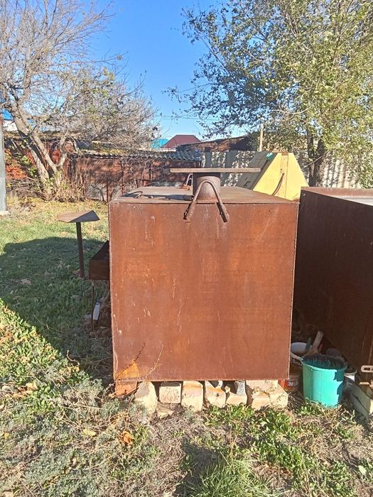 Продам  бак 2,5 куб