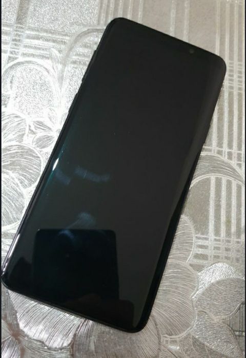 Samsung s9+ holati ideal hech qanday aybi yuq