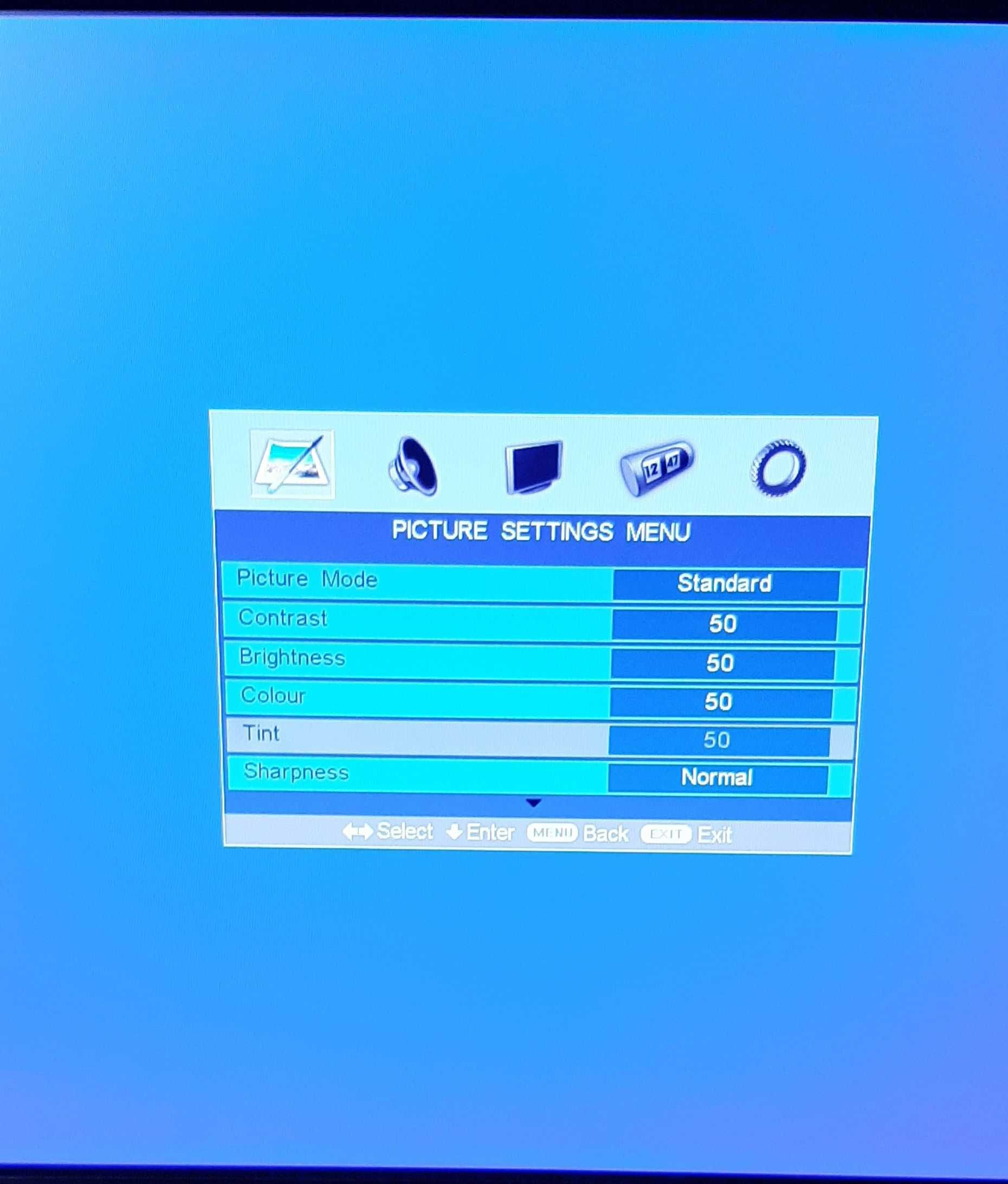 Продавам телевизор 22 инча TV-DVD TECHNICA LCD22 гр. Пещера • OLX.bg