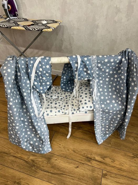 Продам бесык с комплектом