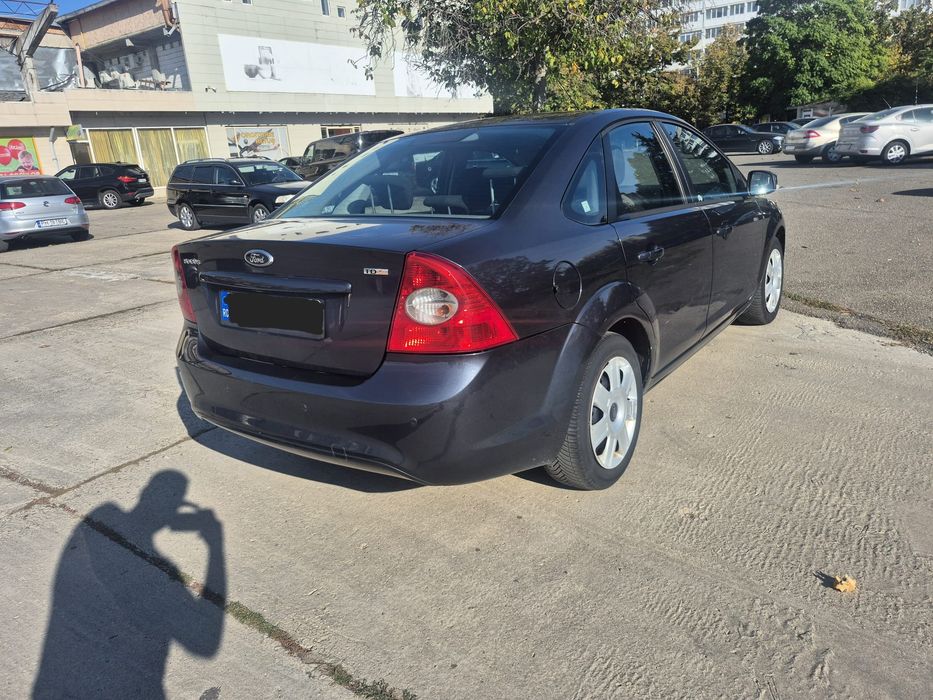 FORD Focus 2010 — imagine 3