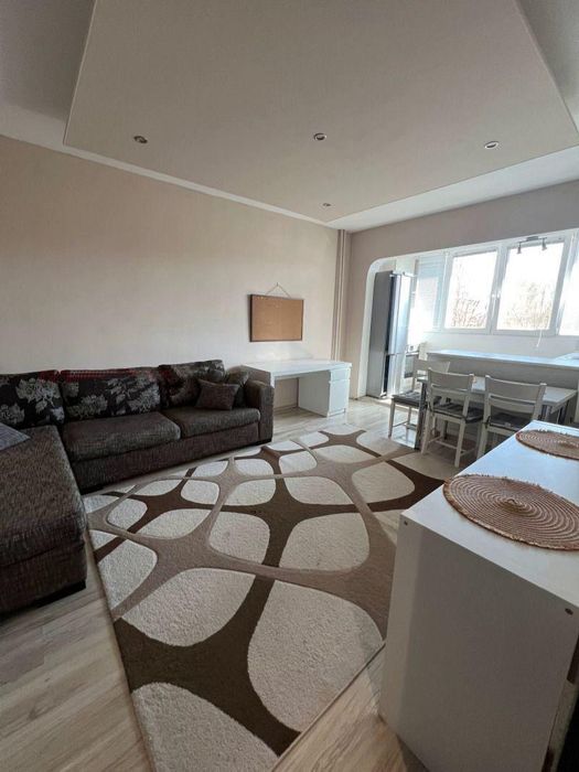 Двустаен апартамент в ж.к. Дружба 2.