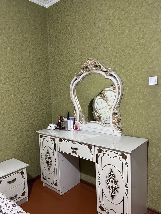 Спальный гарнитур полностью