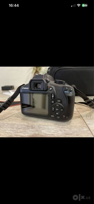 Canon EOS 1300 D