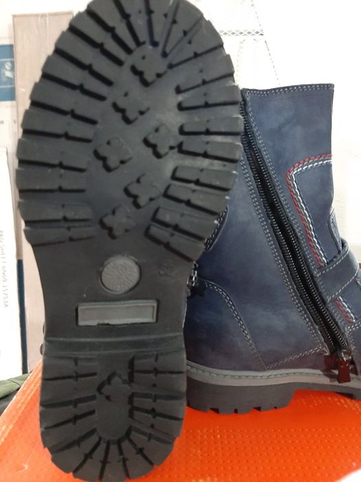 Продам сапоги зимние на мальчика.