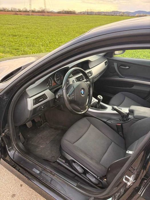 BMW Seria 3 318d E90 2006