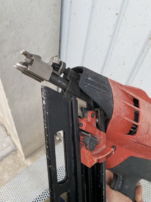 Pistol cuie Hilti GX 90 wf