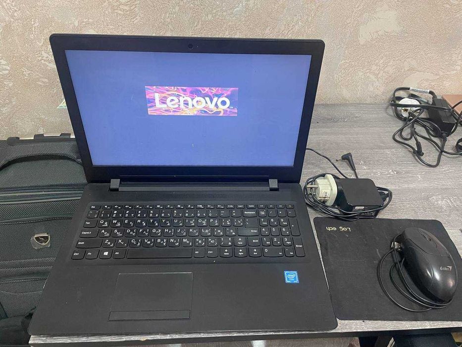 Kalonka, dvd, padstavka, nootbook