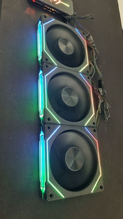 Ventilatoare carcasa PC ID Cooling 120mm Fan ARGB + PWM negre
