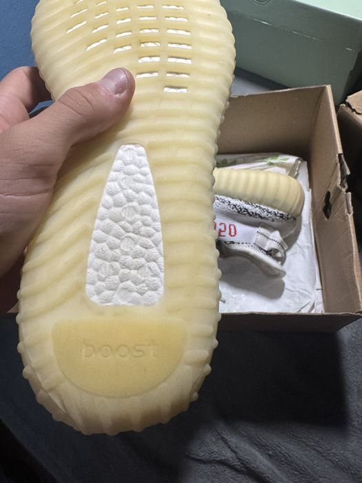 Adidas yeezy zebra