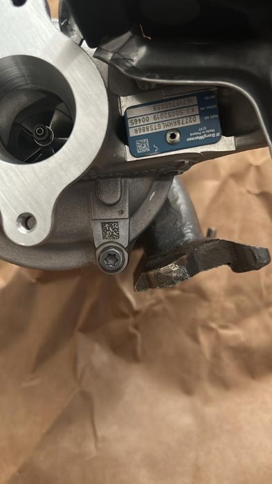 Turbină Dacia Logan 3 pe gaz, nouă