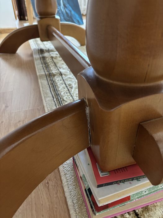 Стол в отличном состоянии