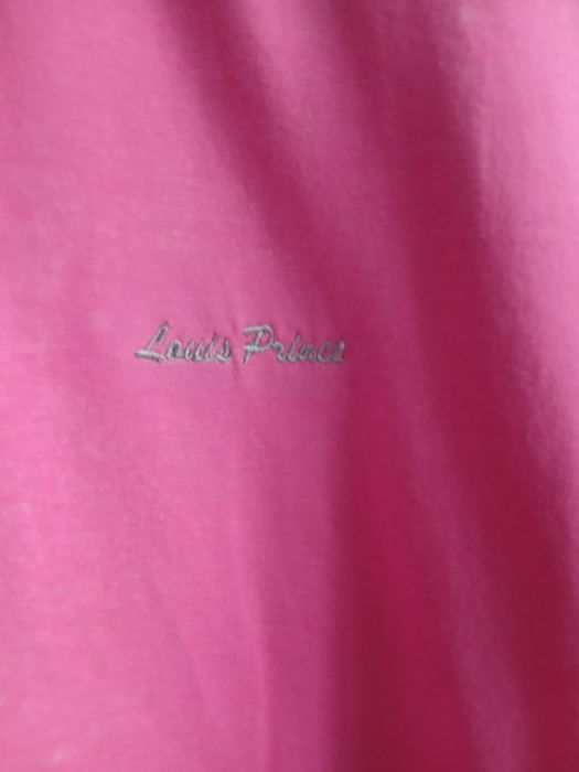 Vand tricou barbati masura XXL stare foarte buna
Dimensiuni
- latimea intre umeri 55 cm
- latimea intre axile 50 cm
- circumferinta bust 110-115 cm
-