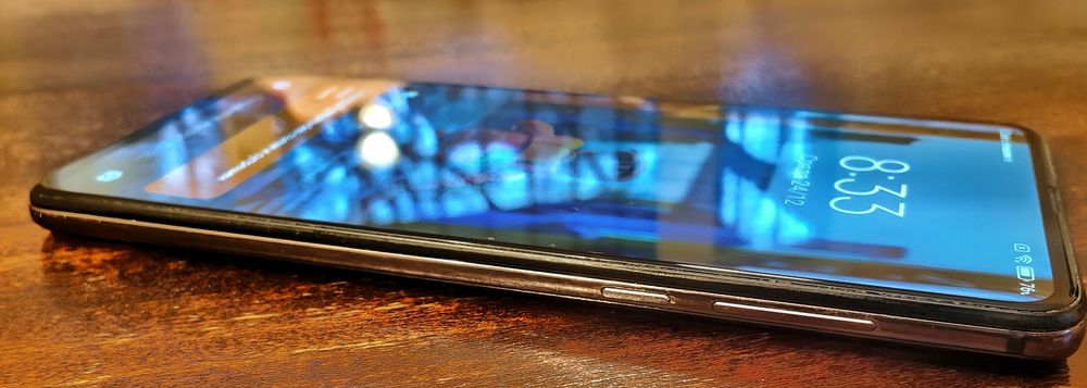 УНИКАЛНИЯТ Mi MIX 3 – ЮВЕЛИРНАТА разработка в ТЕХНО- история