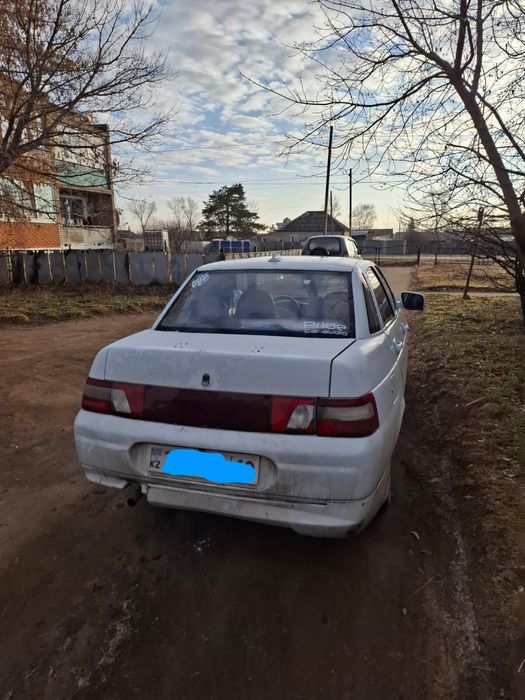 Продам ваз 2110 , карбюратор