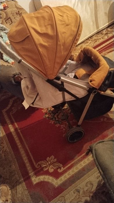 Коляска новая есть документы