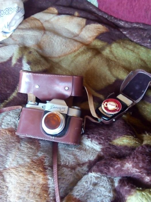 Продам фотоаппарат зенит 3м