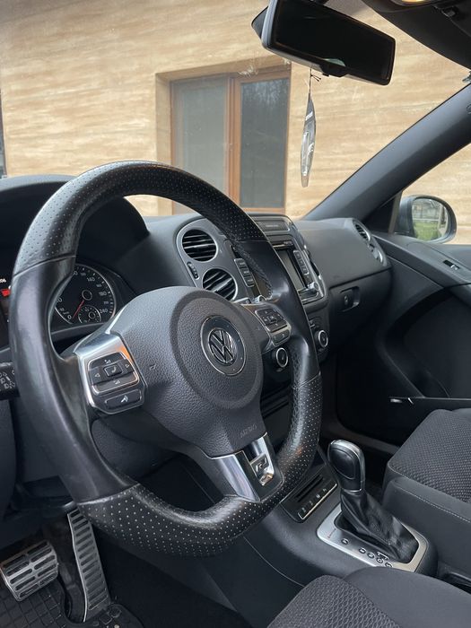 Volkswagen Tiguan 2014  2.0 diesel – Pachet R-Line