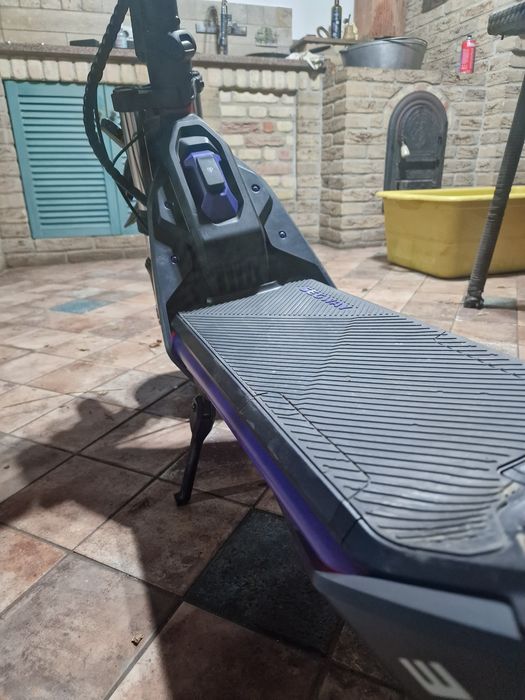 Trotineta electrica segway zt 3 pro