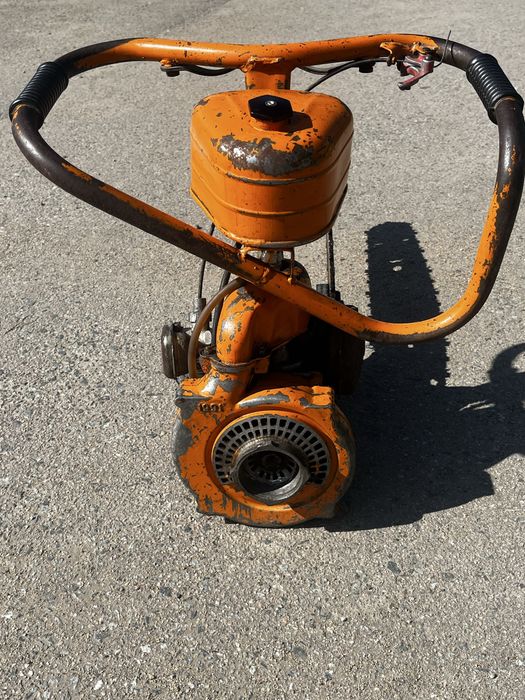 Продам бензопилу Дружба