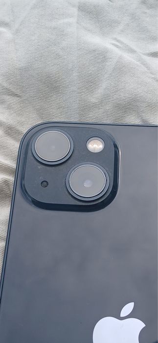 Vând Iphone 13.