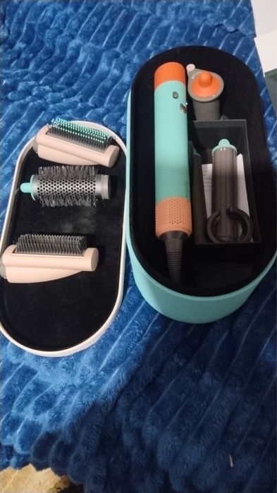 Продам Dyson новый