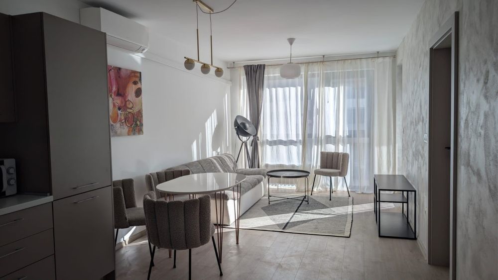 Дава се под наем Двустаен апартамент в София, Хладилника - 56 кв.м за 850 € - Снимка #1