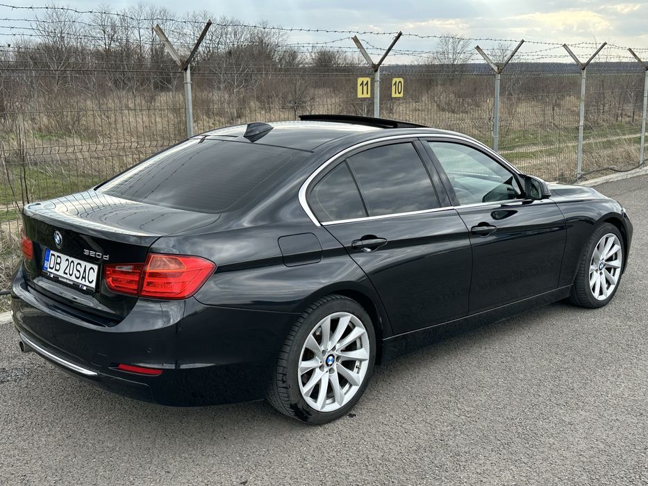 Bmw f30 320d automat , trapa, harman&kardon