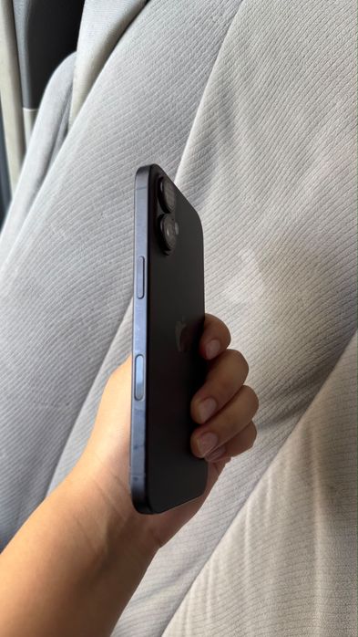 Продам iPhone 16 , 128 ГБ  • Память 128 ГБ • Аккумулятор 100%