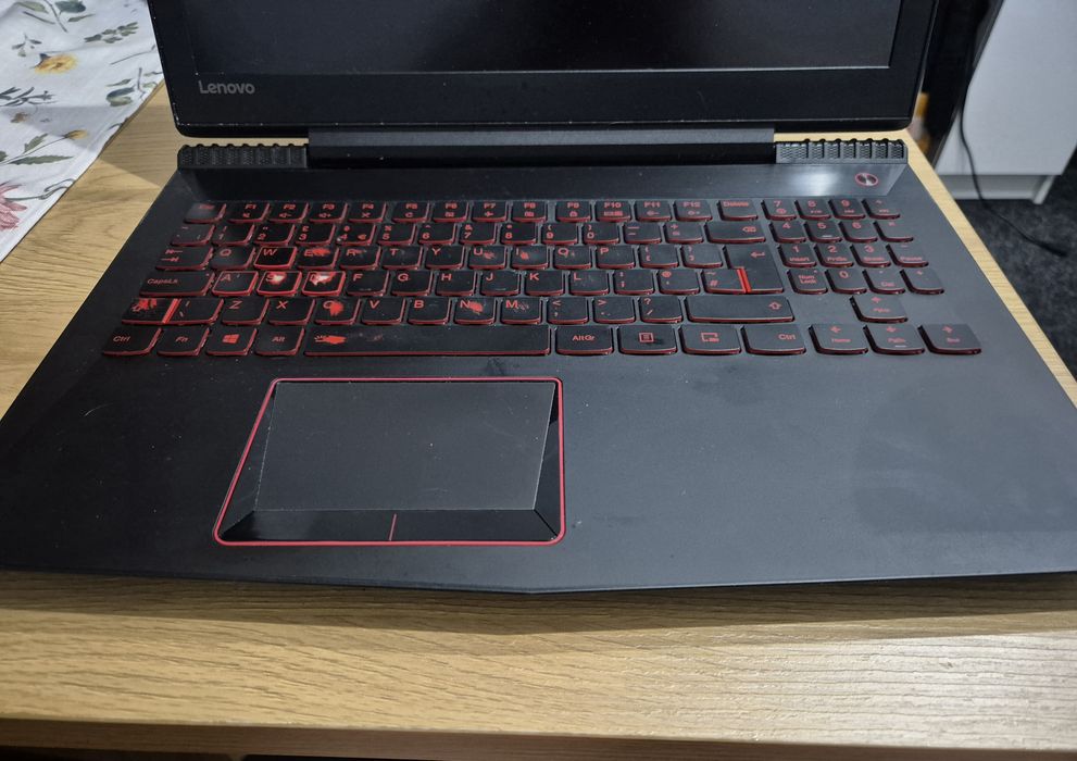 Laptop gaming Lenovo Y520-15IKBN -- diag. 15.6" / i7-7700HQ / 8sau16GB Ram / 256/512 GB / GTX 1050 4GB/ W11