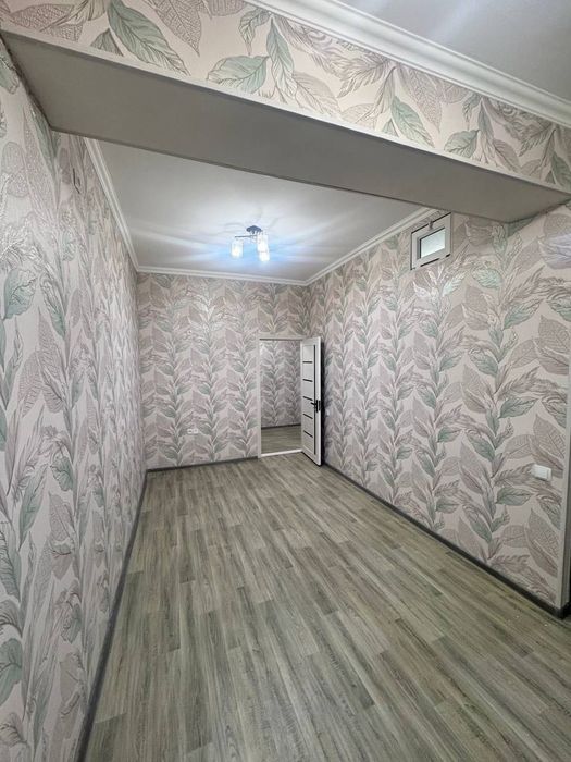 Яшнабад ЖК Азия Хаус срочно продается квартира  2/1/8  42м2